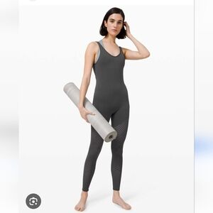 Lululemon jumpsuit, reveal digi rain, grey, size 6